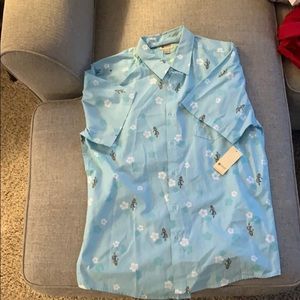 Men’s Hawaiian casual button down shirt
